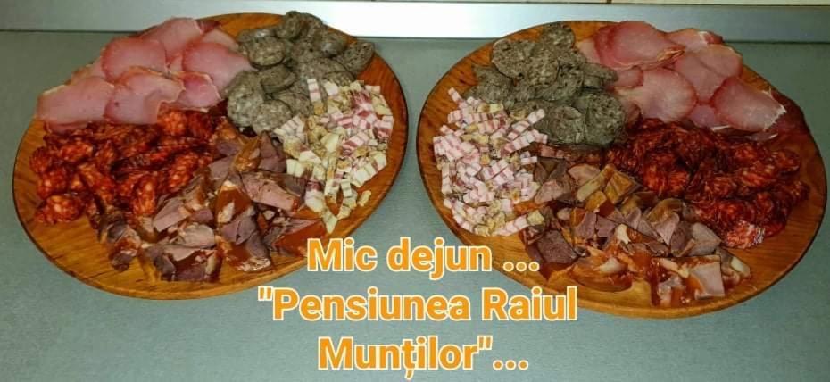 Pensiunea Raiul Muntilor Sebis Ngoại thất bức ảnh